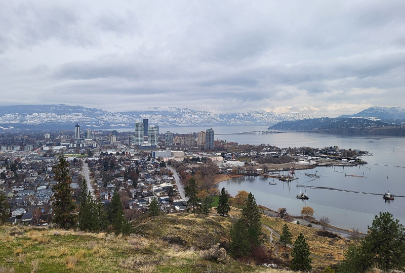 permanent outdoor lights kelowna bc